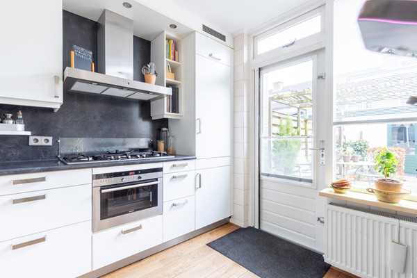 Medium property photo - Emmalaan 34, 2481 BA Woubrugge